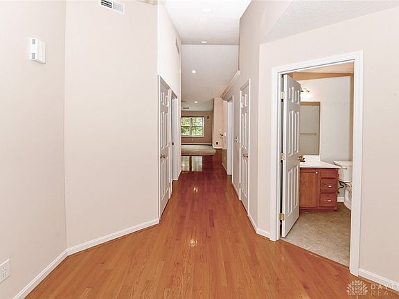 3rd image of 2820 Parkwalk Dr