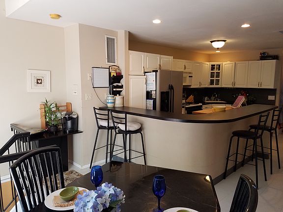 Dining/Kitchen