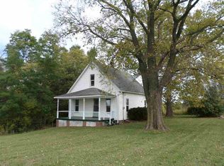 711 Us Highway 67, Viola, IL 61486