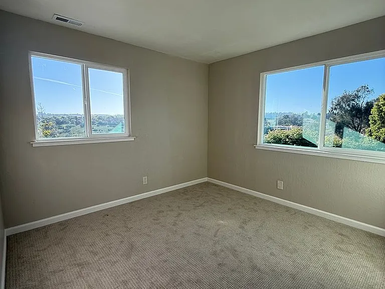 253 Green Meadow Dr #C — Photo 11