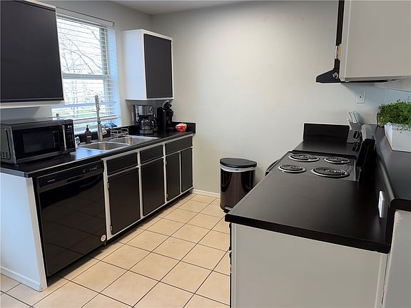 5th image of 1850 N Scull Creek Dr