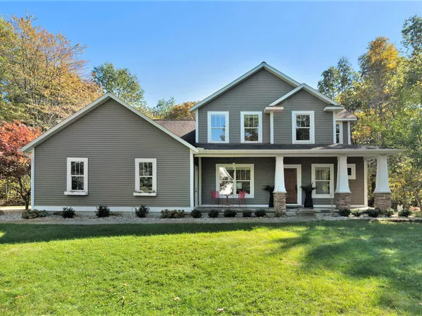 16659 Adler Dr, West Olive, MI 49460