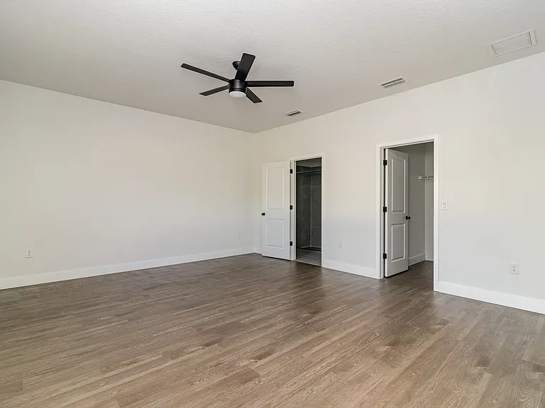 1213 Waterford St SE — Photo 8