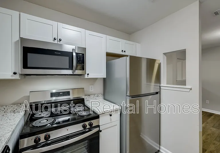 37 Conifer Ct — Photo 16