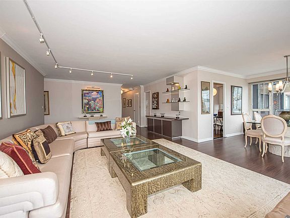 4th image of 166-25 Powells Cove Blvd #7H