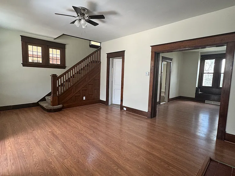 1037 Vance Ave — Photo 5