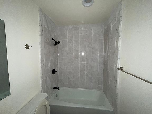 2nd Floor Full Bath