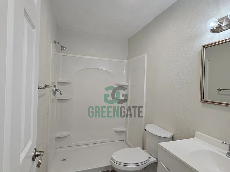 901 Valente Way — Photo 19