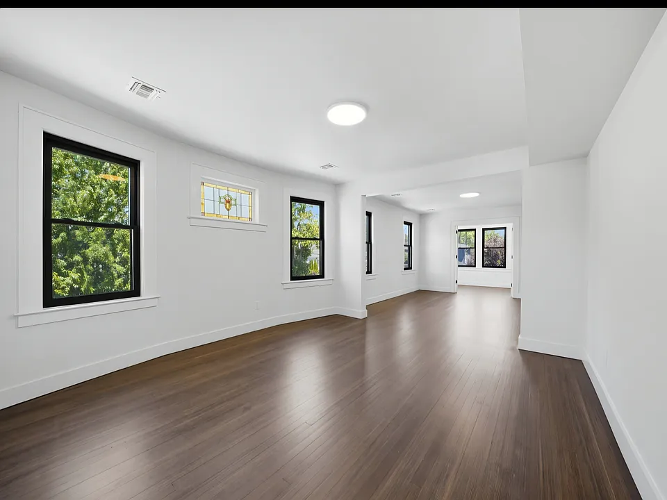 235 Elmwood Ave #2