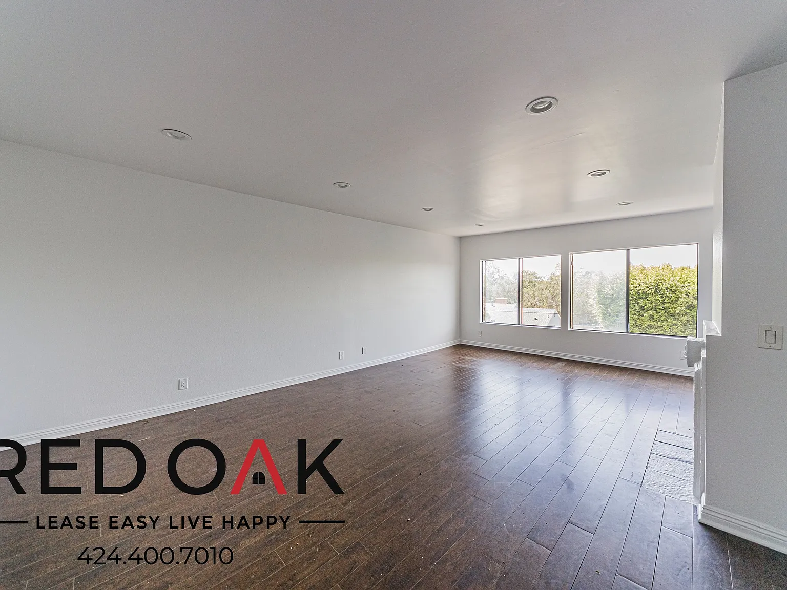 Charming 2-Bed with Parking Available and Central AC ~ In Mar Vista! — Photo 4