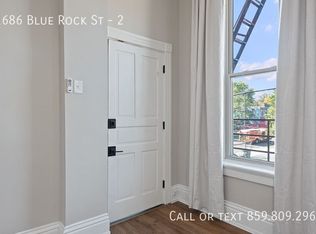 1686 Blue Rock St #2, Cincinnati, OH 45223