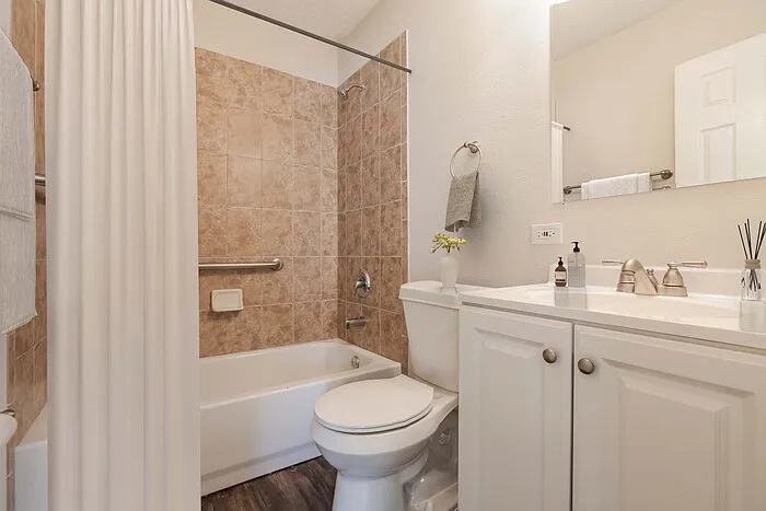 3210 Joe Louis Dr — Photo 9