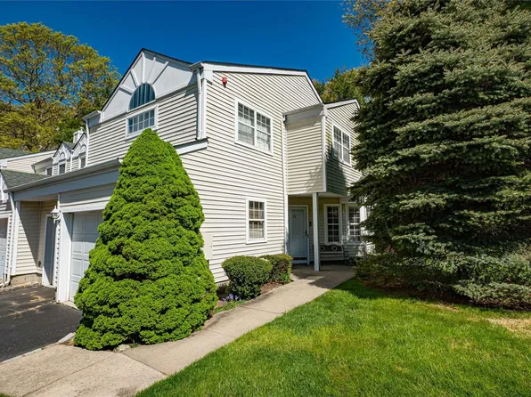 20 Pidgeon Court #20, Manorville, NY 11949