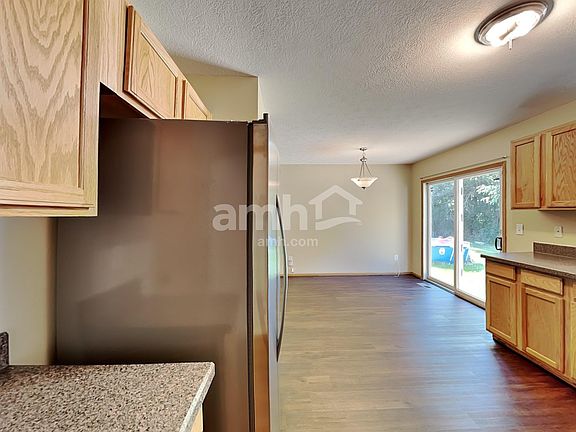 5th image of 7985 Headwater Dr