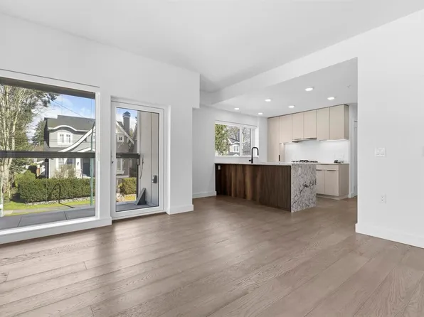 3590 W 39th Ave #201, Vancouver, BC V6N 3A4