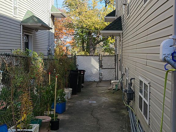 5th image of 66 Belmont Pl