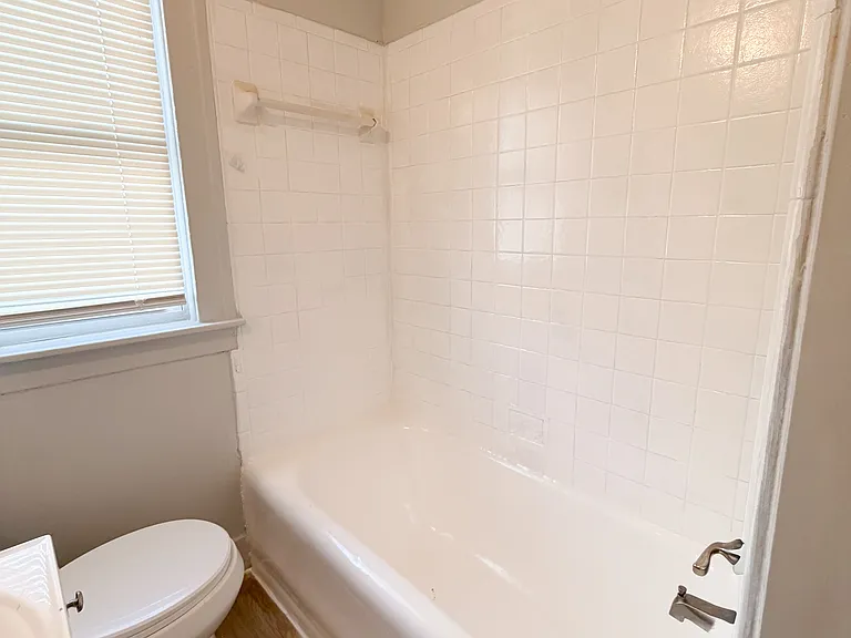 14600 Strathmoor St — Photo 10