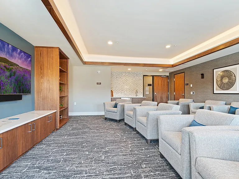 Harbor at Twin Lakes 55+ Apartments — Photo 22