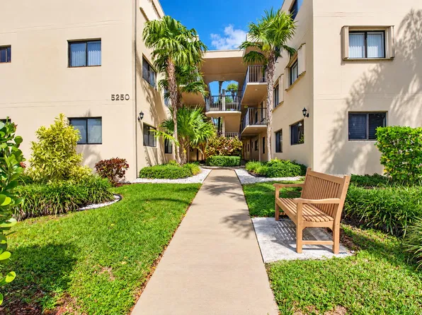 5250 LAS VERDES Circle #314, Delray Beach, FL 33484