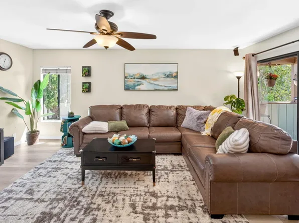 9757 Caminito Cuadro, San Diego, CA 92129