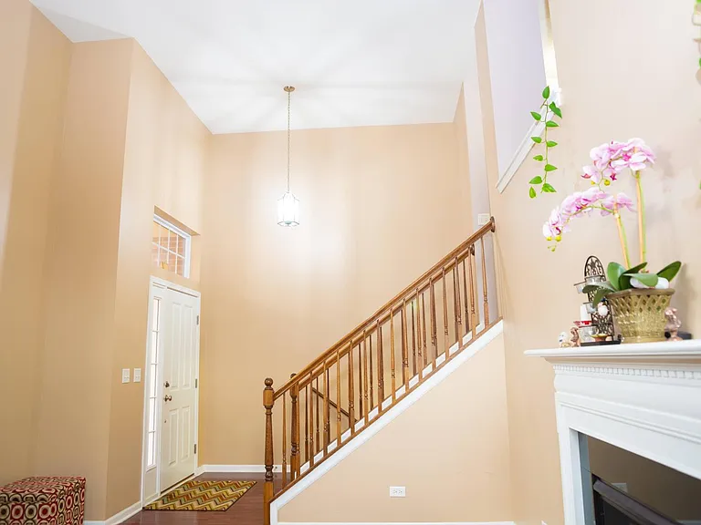 506 Grosvenor Ln — Photo 25