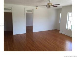 708 W 51st St, Miami Beach, FL 33140