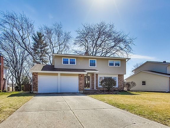 3rd image of 1113 E Linden Ln