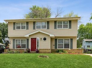 4822 Valdez Dr, Des Moines, IA 50310