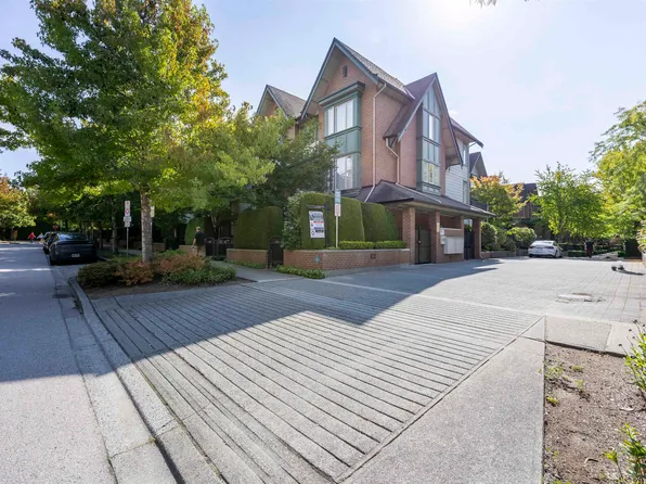 6222 Logan Ln, Greater Vancouver, BC V6T 2K9