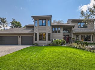 9647 Wyoming Ter, Bloomington, MN 55438