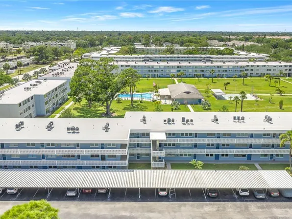4720 Locust St NE APT 116, Saint Petersburg, FL 33703