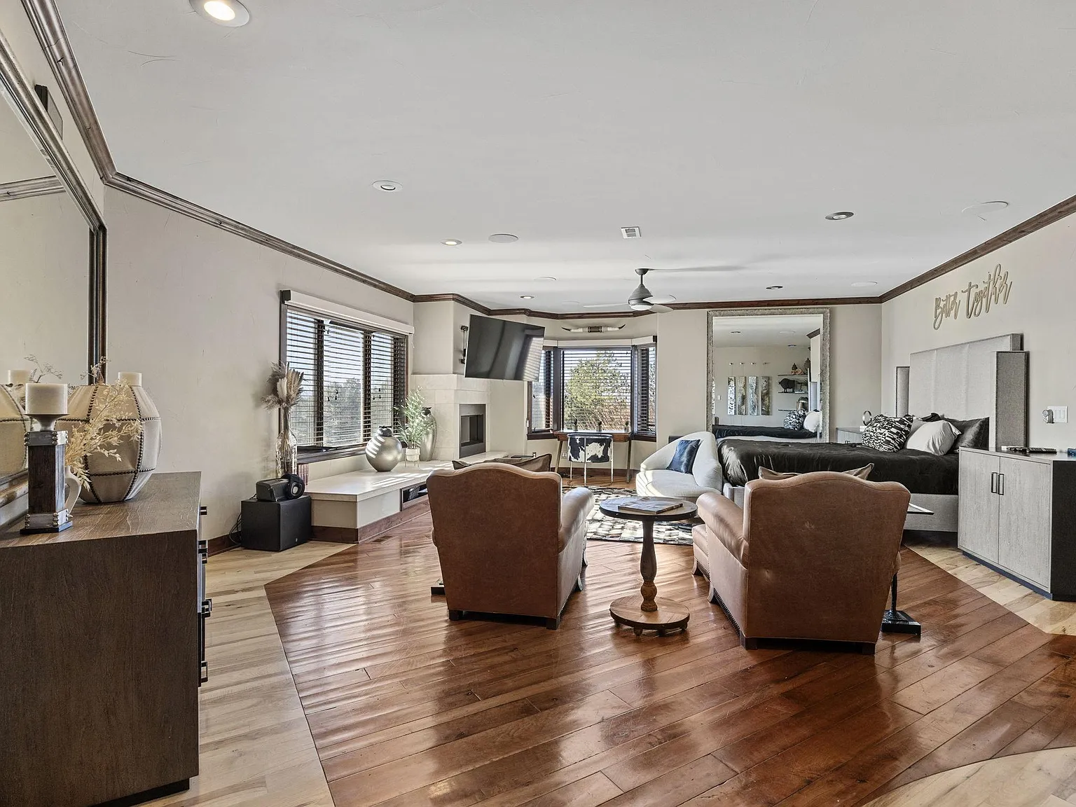 4 bed, 11.0 bath, 19000 sqft, $1,767 — Photo 4