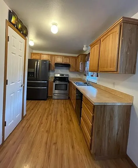 18111 Upland Dr SE — Photo 9