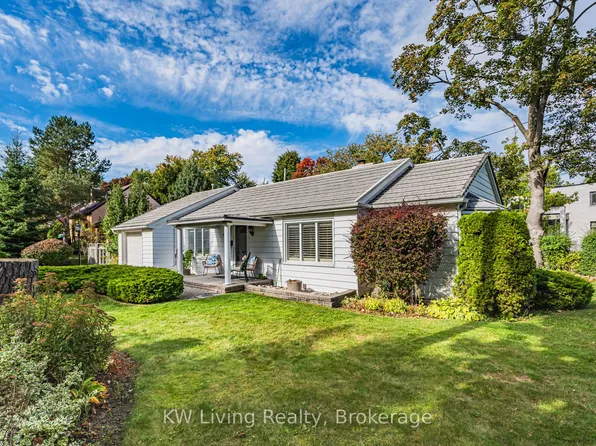 43 Maple Ave S, Mississauga, ON L5H 2R5