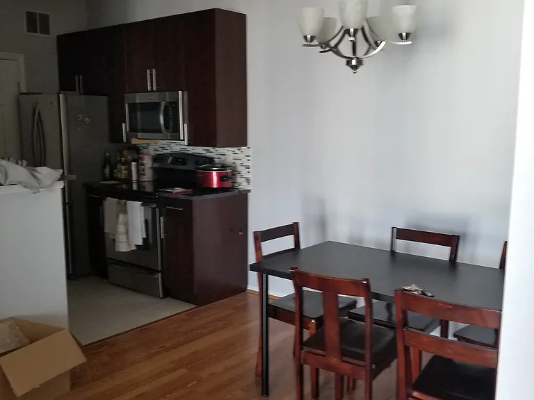 Dining area/kitchen
