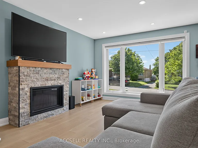 10 Sylla Ave — Photo 6