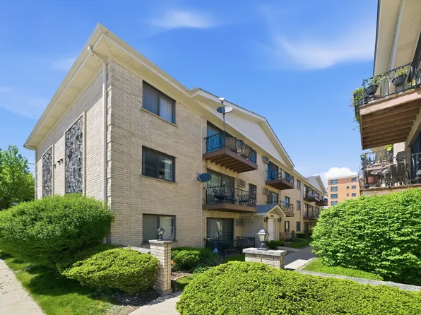 7204 W Cortland St APT 205, Elmwood Park, IL 60707