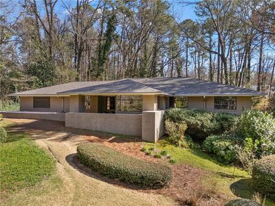 374 Londonberry Rd NW, Sandy Springs, GA, 30327