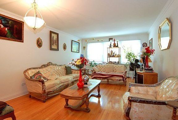 2nd image of 7133 N Damen Ave Unit 6D