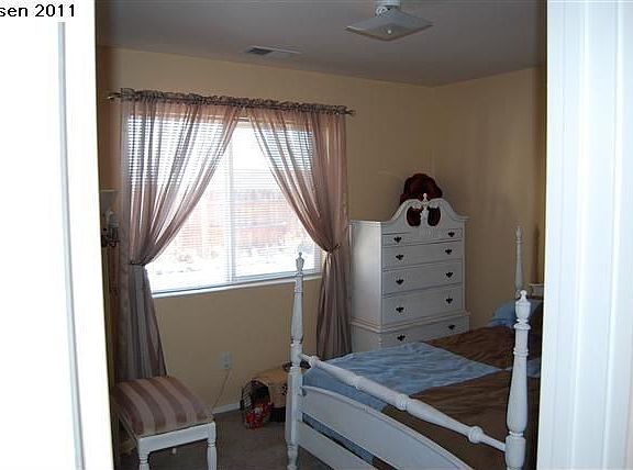 2nd image of 620 Pearl Cir