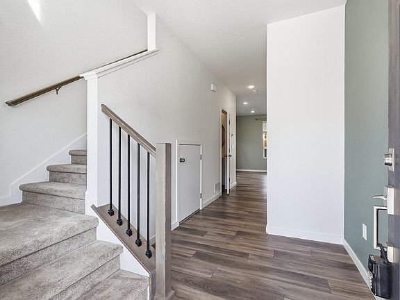 3rd image of 2631 Silverheels Dr