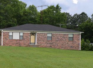 900 Deep Gap Rd, Jackson, TN 38301