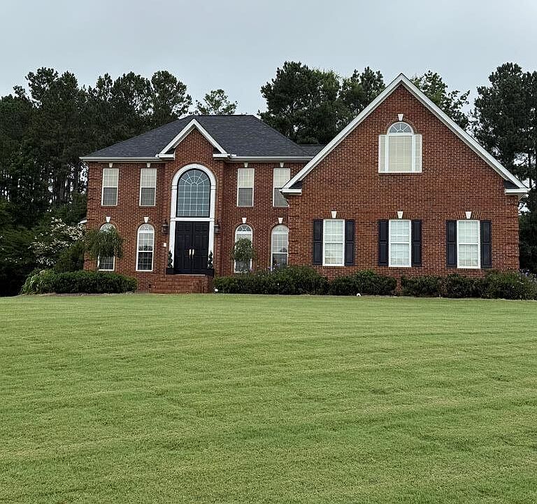 1st image of 729 Fairway Lakes Rd