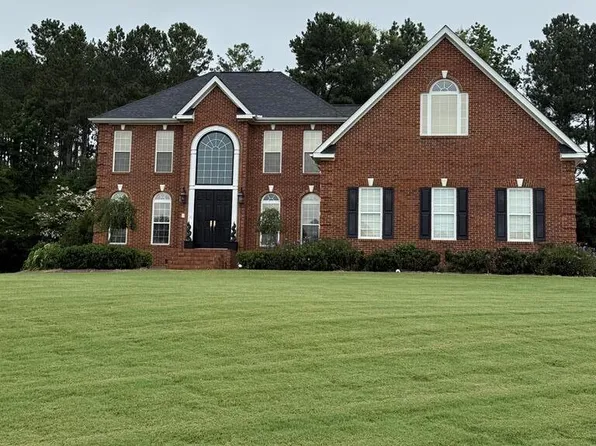 729 Fairway Lakes Rd, Greenwood, SC 29649