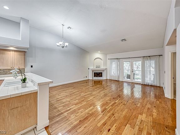 5th image of 7652 Rolling View Dr Unit 202