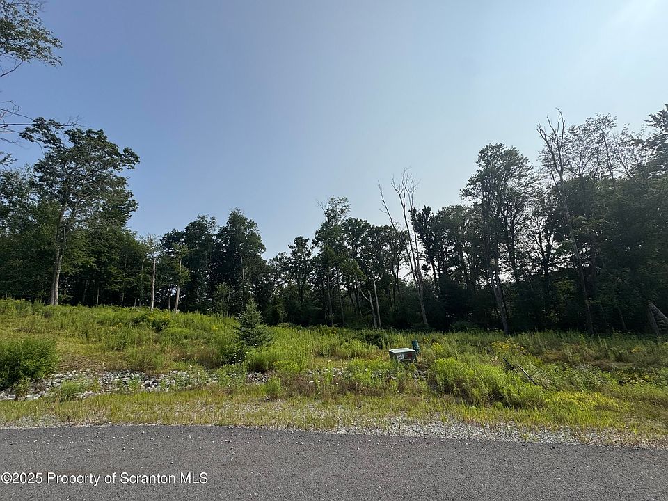 2nd image of 6 Saint Andrews Rd