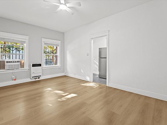 3rd image of 1611 Schrader Blvd APT 117