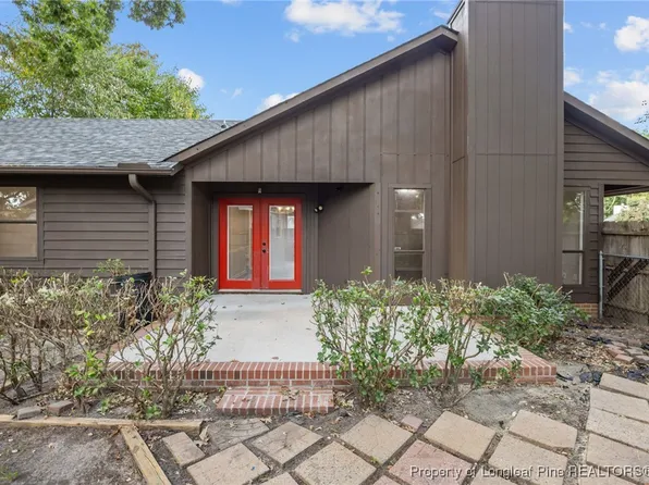 6905 Timberwood Dr, Fayetteville, NC 28314