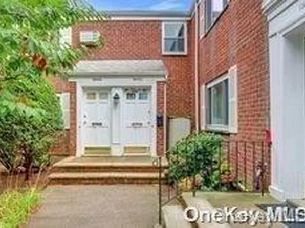 260-12 Langston Avenue #E-2, Glen Oaks, NY 11004