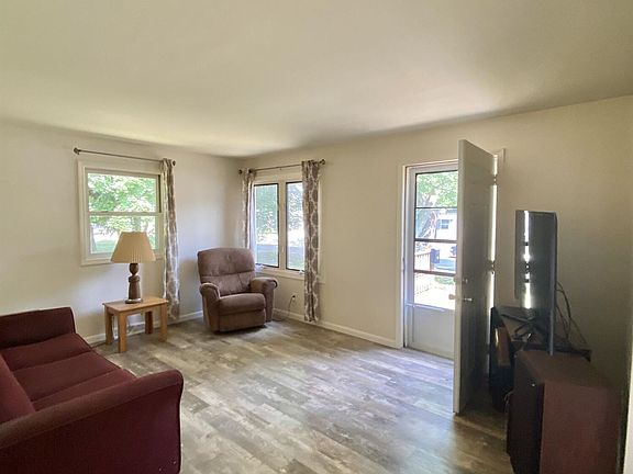 5th image of 3805 28th St